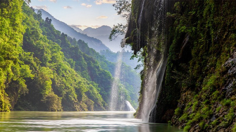 新华社重庆分社社长李勇一行来武调研  进一步提升武隆旅游知名度