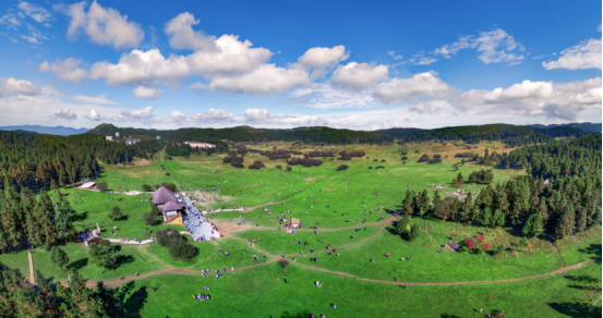 五一趣玩仙女山，千人大学生解锁山野假日计划