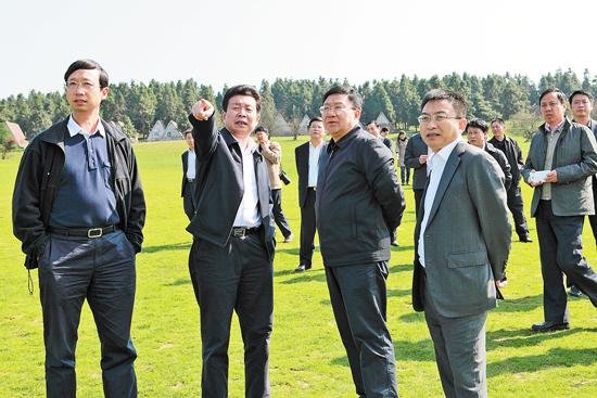 全市重点旅游景区建设专题会在武隆召开