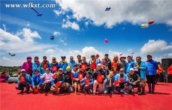 全球特技风筝车表演 首次亮相仙女山国际风筝季