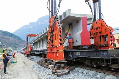 建设中的渝怀二线