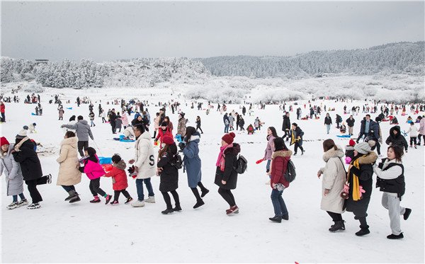 元旦节后 冰雪游持续“受宠”