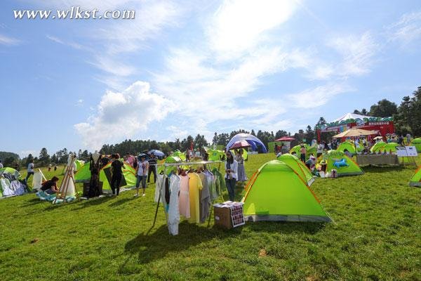 八一转业复退军人免费  战友聚会武隆仙女山C-MART 