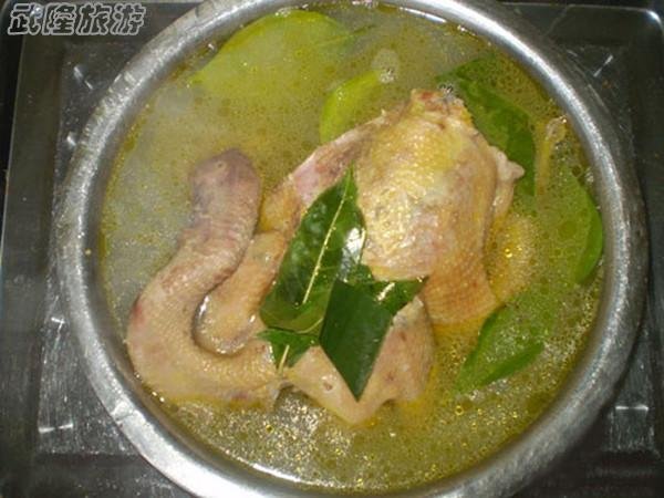 武隆美食-三叶土鸡