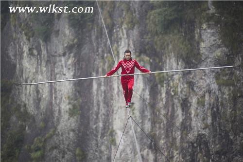 体验国际大赛之旅 重庆武隆“奔跑吧钢丝侠”自驾路线推荐