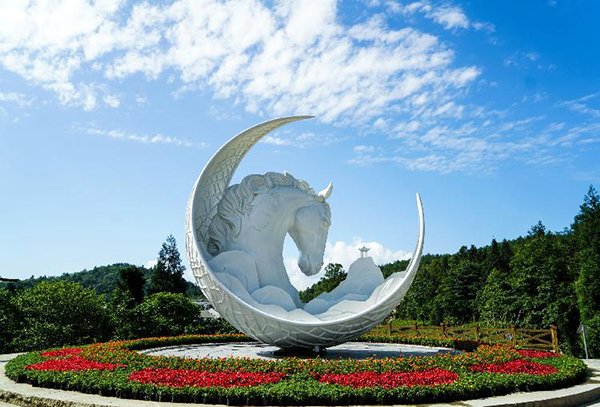 白马山景区门票，飞天之吻门票，白马山景区交通，官方电话