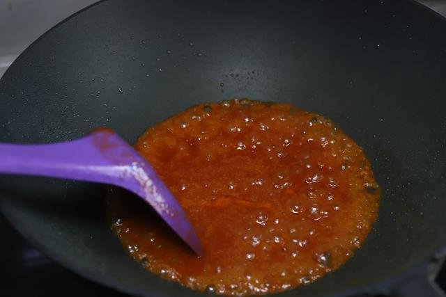 这样做鱼小朋友太喜欢吃了，酸甜可口，跟饭店里的一样好吃