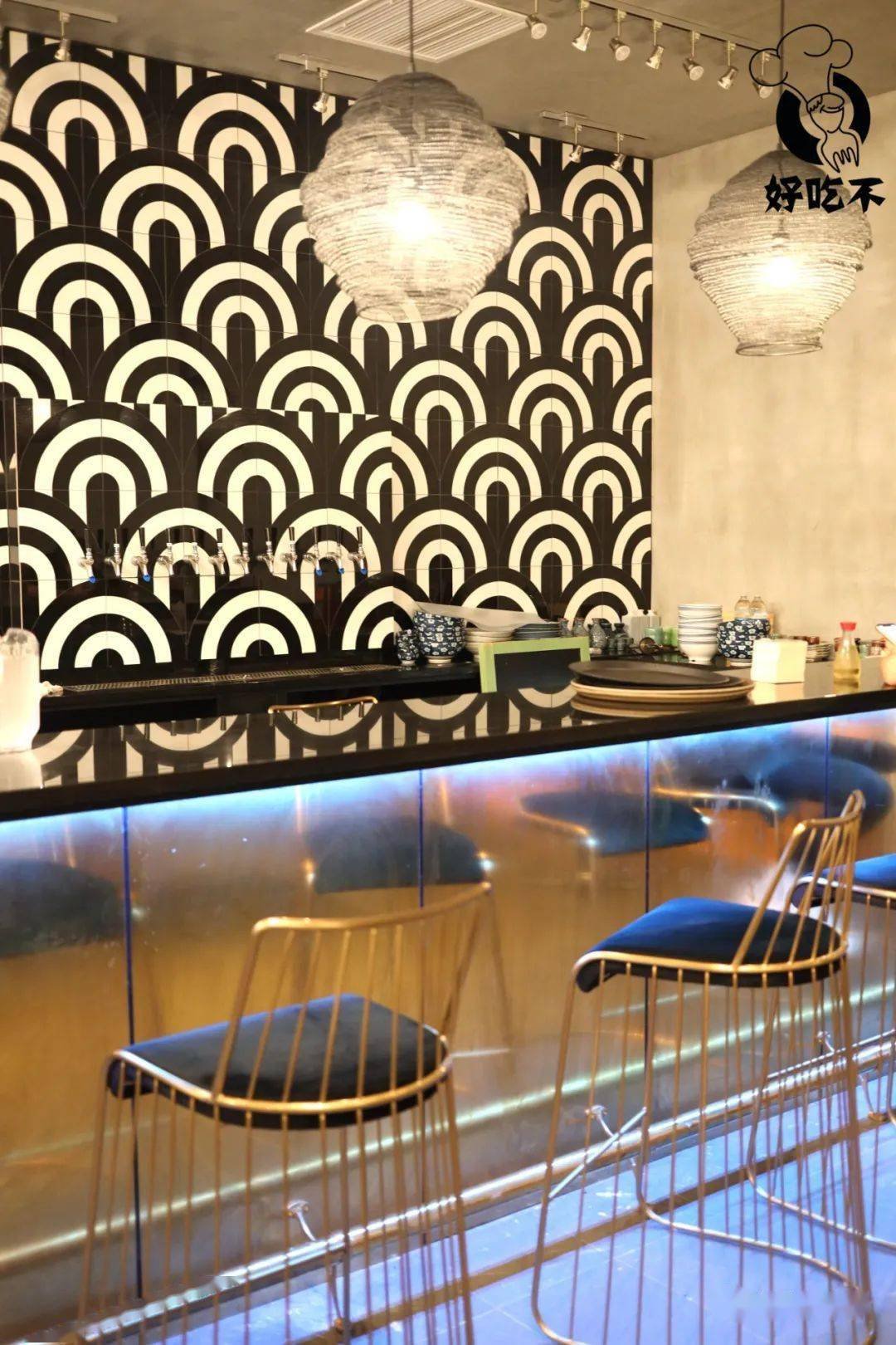 纽约第一家日式油泼面+宝藏小酒馆新张！进去的居然都被上了一课？