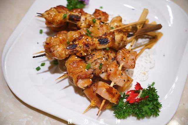 原创法国粉钻、太平洋、新西兰...世界各国生蚝在这一次性全吃遍！