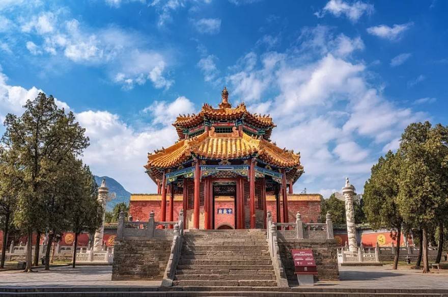 原创红叶白菊麻糍螺蛳粉,这个11月好赏又好吃 原创红叶白菊麻糍螺蛳粉,这个11月好赏又好吃