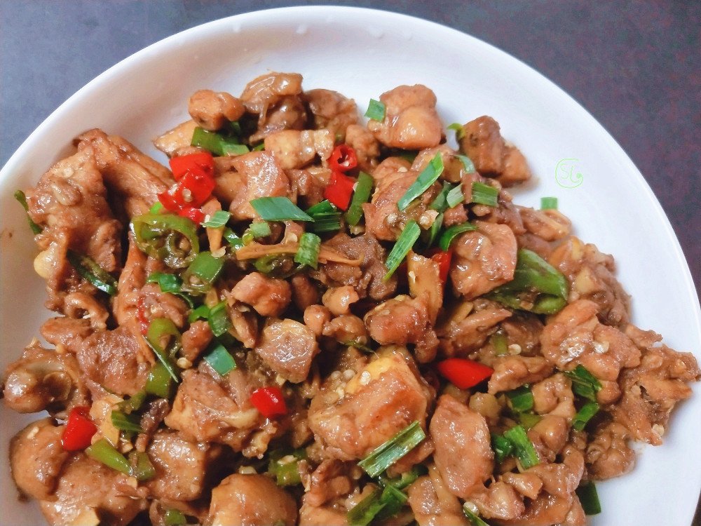 这才是鸡腿解馋做法，好吃下饭，一次一盘不够吃，做法很简单