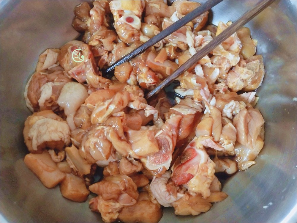 这才是鸡腿解馋做法，好吃下饭，一次一盘不够吃，做法很简单