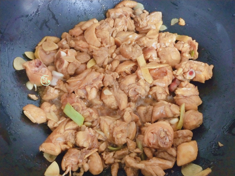 这才是鸡腿解馋做法，好吃下饭，一次一盘不够吃，做法很简单