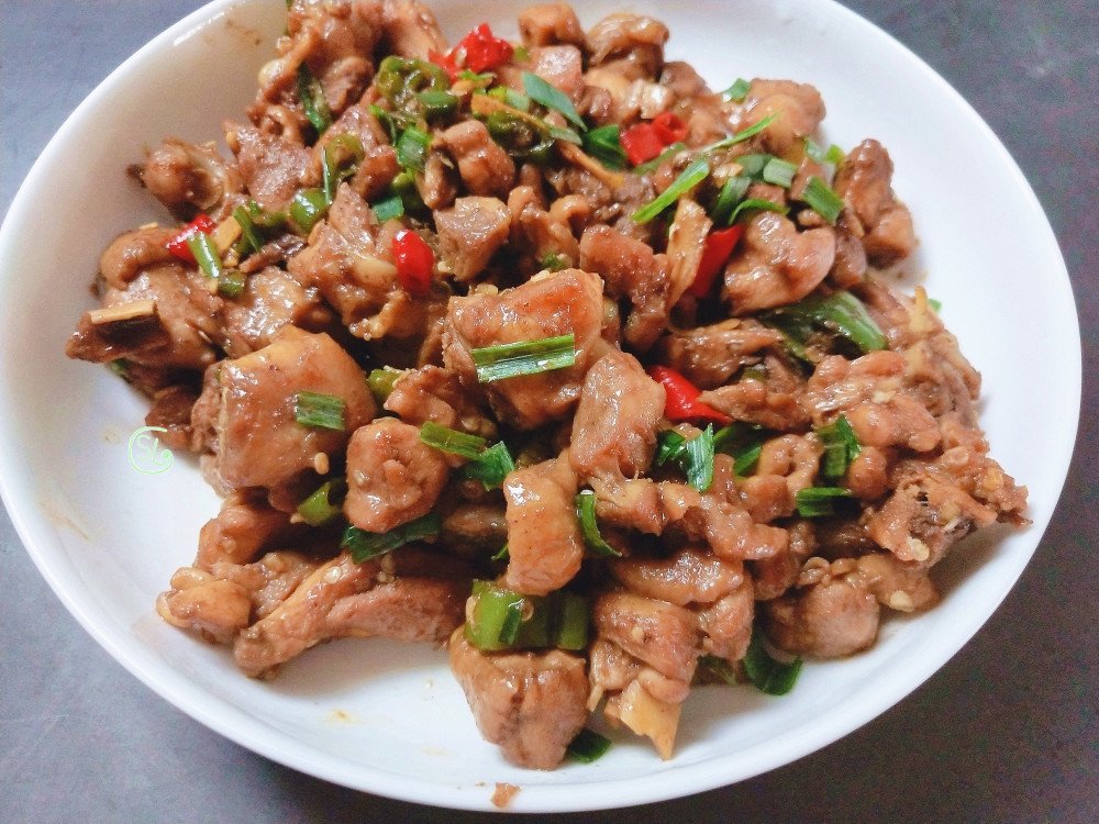 这才是鸡腿解馋做法，好吃下饭，一次一盘不够吃，做法很简单