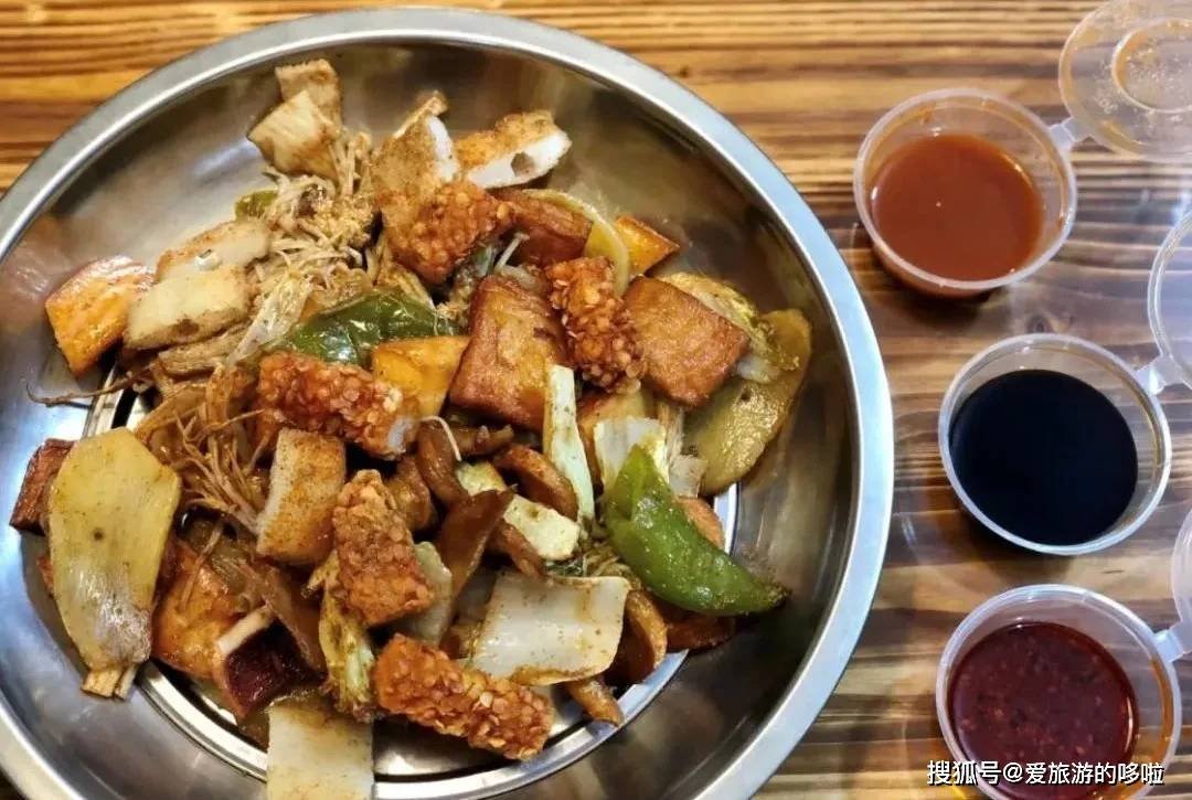 夹在温州台州之间，这座小城美食直接封神