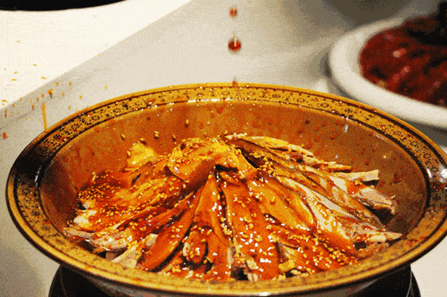 吃了这么多年，终于搞清楚钵钵鸡跟棒棒鸡有什么不一样了