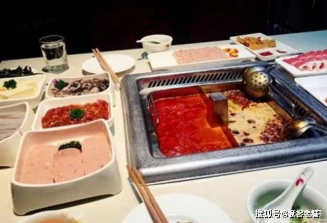 原创日本人吃海底捞，结账时愣住问了个问题，网友：每次去也有此疑问