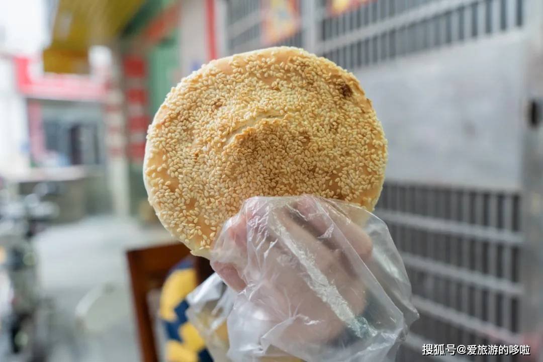 3蚊/个!这份藏在城中村的泥炉烧饼,地道的河南味儿~ 3蚊/个!这份藏在城中村的泥炉烧饼,地道的河南味儿~