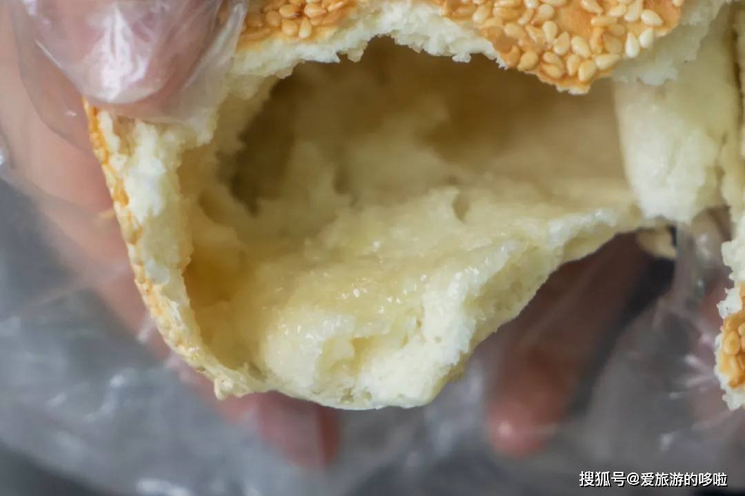 3蚊/个!这份藏在城中村的泥炉烧饼,地道的河南味儿~ 3蚊/个!这份藏在城中村的泥炉烧饼,地道的河南味儿~
