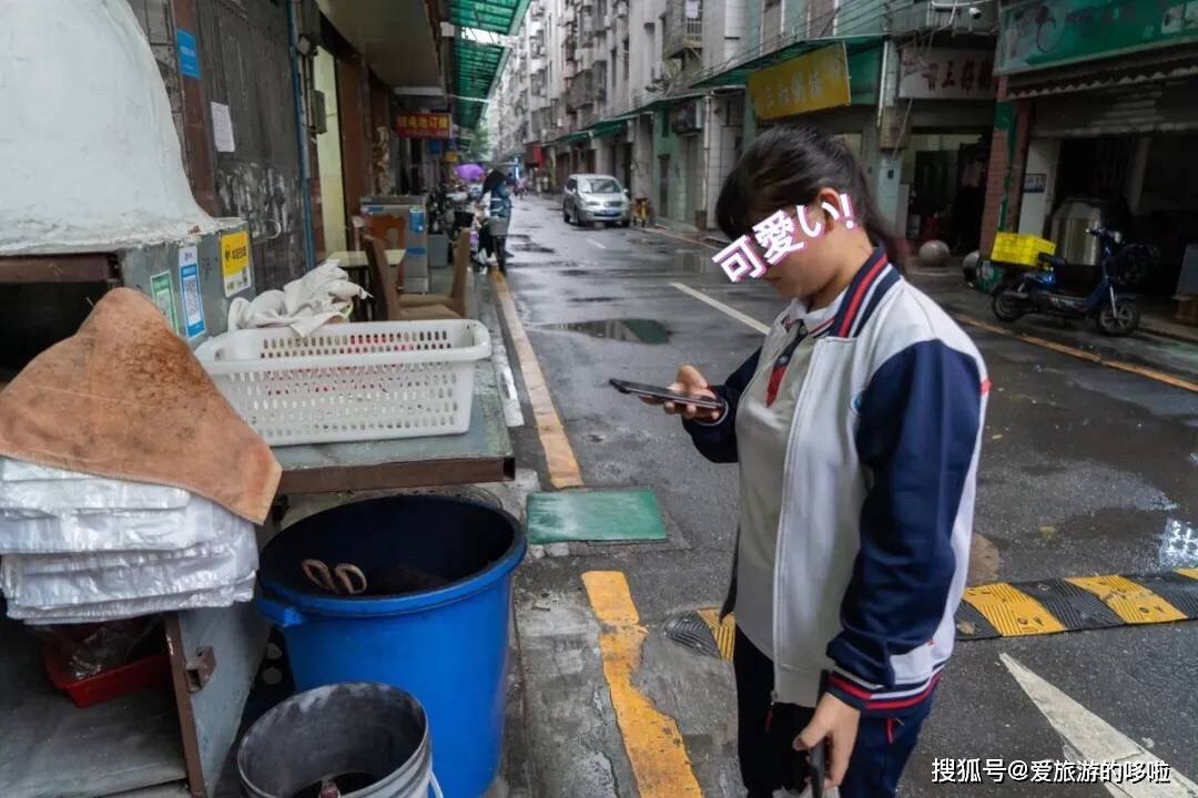 3蚊/个!这份藏在城中村的泥炉烧饼,地道的河南味儿~ 3蚊/个!这份藏在城中村的泥炉烧饼,地道的河南味儿~