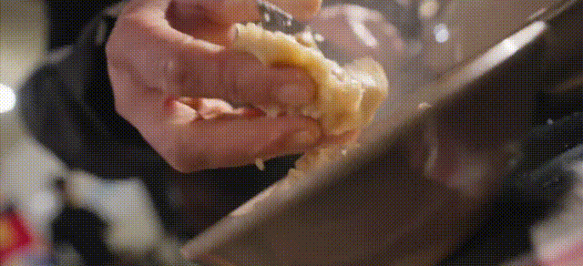 下饭神剧来了!挖出30座城的街头绝版美食,高能不断,太上头了! 下饭神剧来了!挖出30座城的街头绝版美食,高能不断,太上头了!