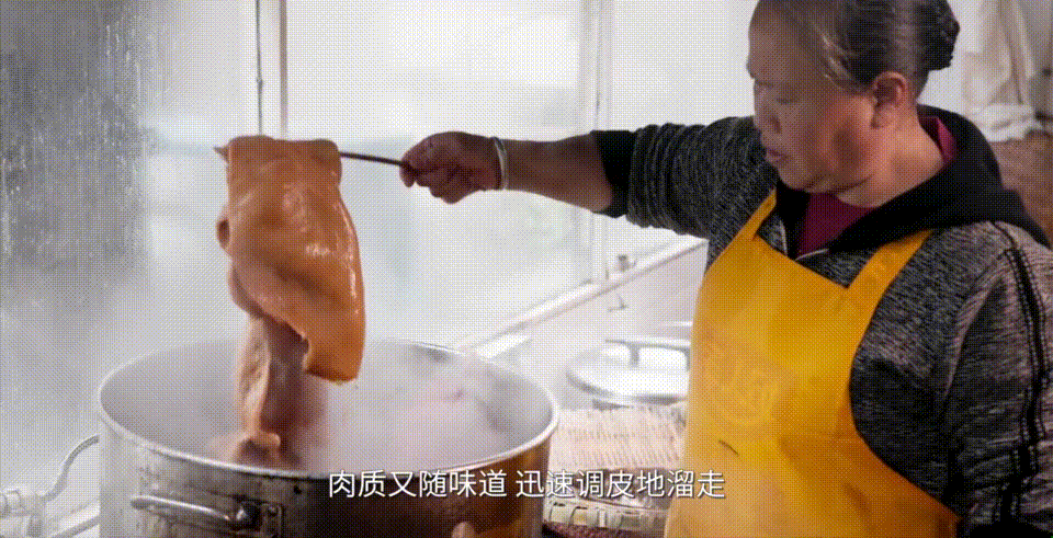 下饭神剧来了!挖出30座城的街头绝版美食,高能不断,太上头了! 下饭神剧来了!挖出30座城的街头绝版美食,高能不断,太上头了!