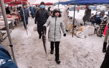 东北人:在我的认知里,带鱼天生就是冻的 东北人:在我的认知里,带鱼天生就是冻的