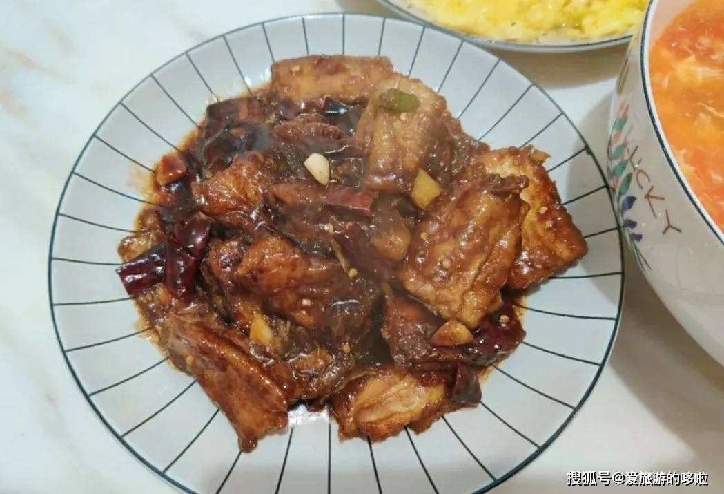 东北人:在我的认知里,带鱼天生就是冻的 东北人:在我的认知里,带鱼天生就是冻的