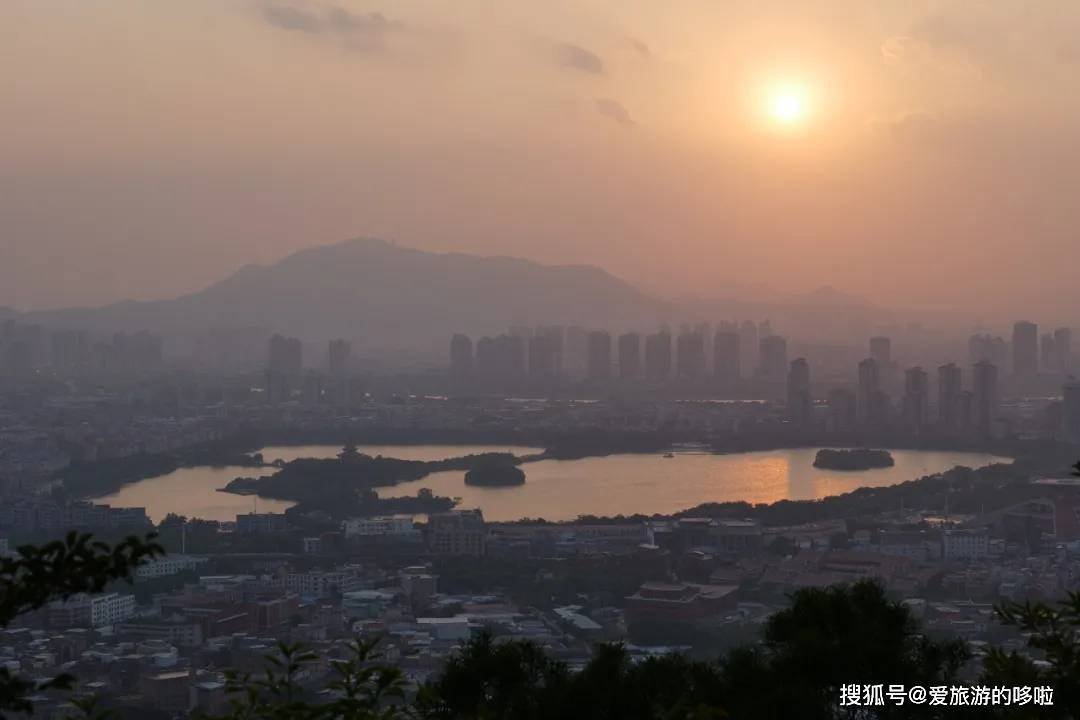 被称“情侣套餐”的扁食拌面,能吃哭每个福建游子 被称“情侣套餐”的扁食拌面,能吃哭每个福建游子