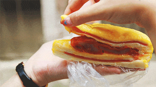 从小孩吃到成人，这家开了36年的手工饼店，还在！