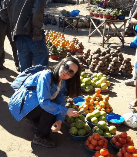 原创非洲真有这么穷？游客看到非洲人的菜市场惊了：或许我才是穷光蛋