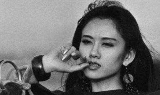 杨丽萍3000万“月亮宫”被查封，表面光鲜亮丽，里面“肮脏不堪”