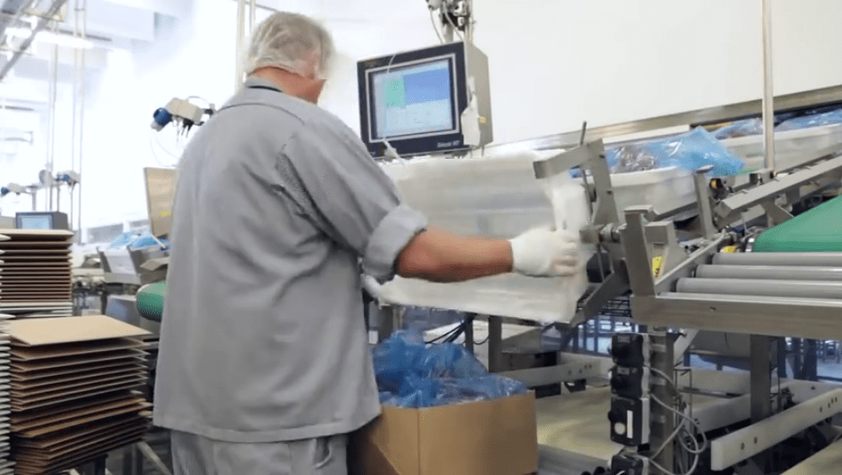 原创美国猪肉为何如此便宜，到底是如何养猪和杀猪的？才会如此便宜