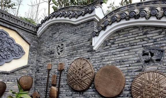 这里是重庆人打卡的地方，有山有水有美食，被称为网红城市后花园