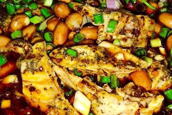 这里是重庆人打卡的地方，有山有水有美食，被称为网红城市后花园