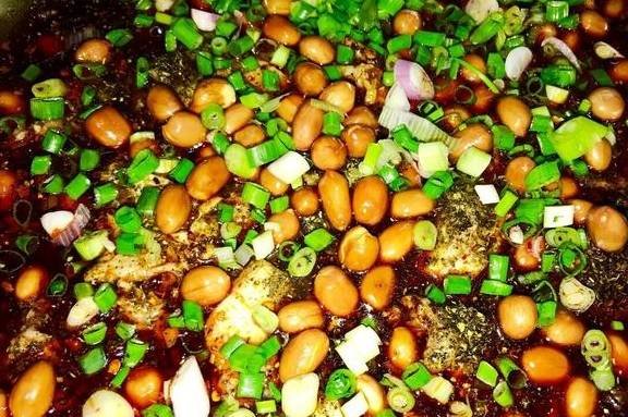 这里是重庆人打卡的地方，有山有水有美食，被称为网红城市后花园