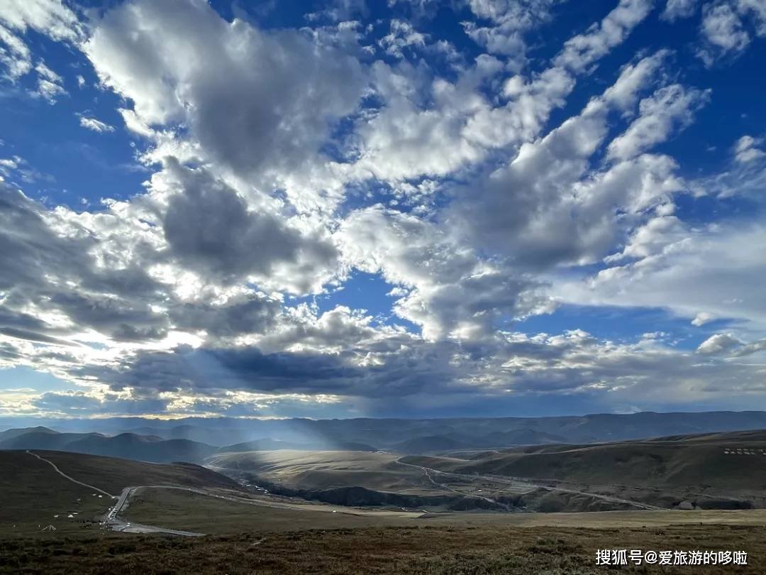 酥油茶、奶渣饼、牦牛酸奶,川西真的太太太好吃了! 酥油茶、奶渣饼、牦牛酸奶,川西真的太太太好吃了!