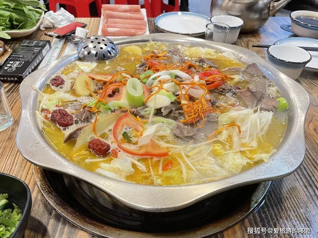 酥油茶、奶渣饼、牦牛酸奶,川西真的太太太好吃了! 酥油茶、奶渣饼、牦牛酸奶,川西真的太太太好吃了!