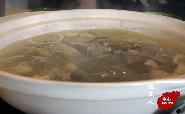 龙泉人椰子鸡汤(三亚湾路店)图片