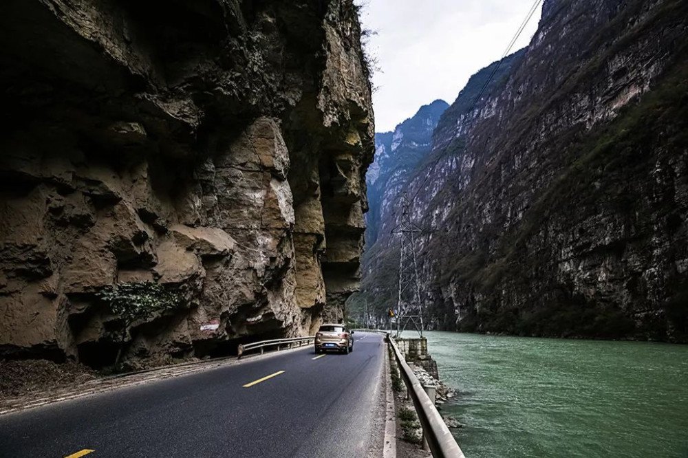 四川2个热门景点，禁止外国游客进入，对国人免费开放